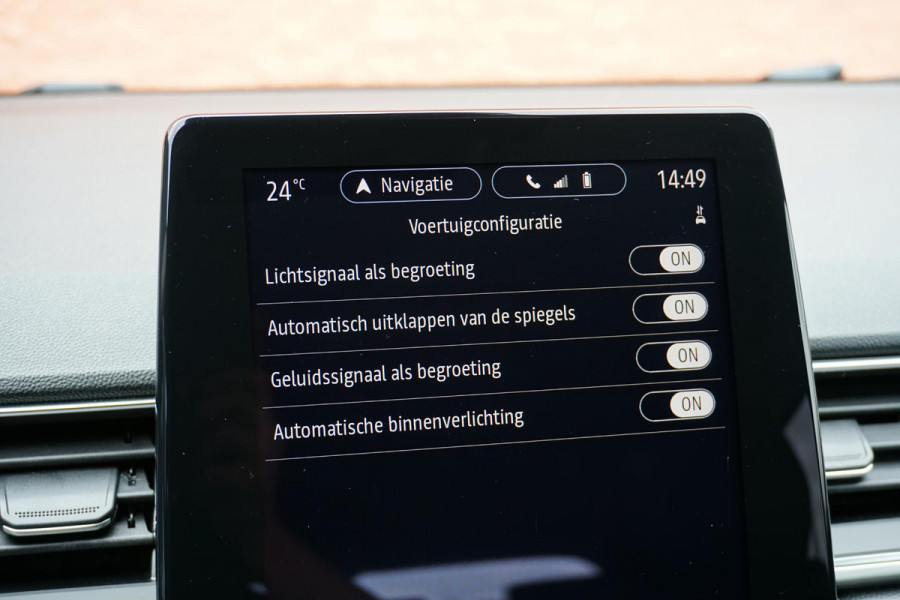 Renault Captur 1.6 E-Tech Plug-in Hybrid 160 Intens *DEALER ONDERHOUDEN* + CAMERA / APPLE CARPLAY