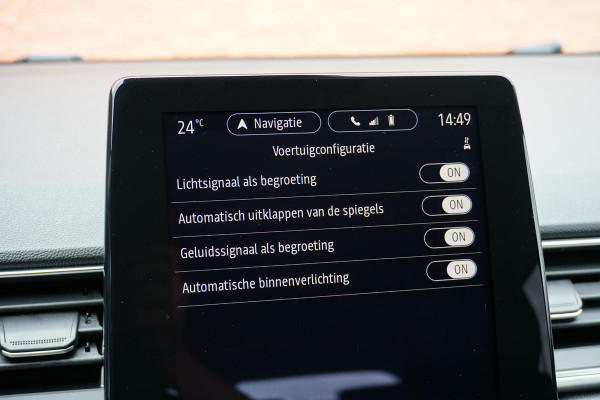 Renault Captur 1.6 E-Tech Plug-in Hybrid 160 Intens *DEALER ONDERHOUDEN* + CAMERA / APPLE CARPLAY