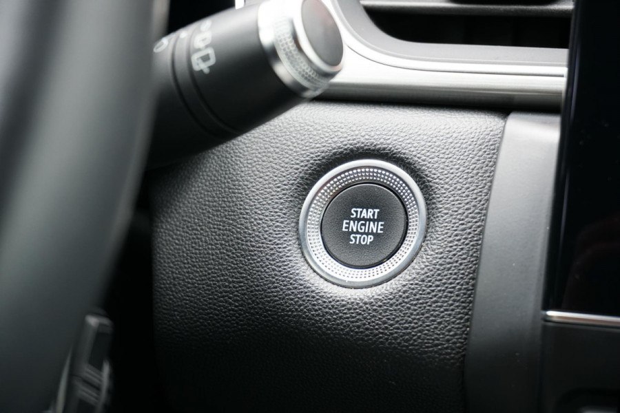 Renault Captur 1.6 E-Tech Plug-in Hybrid 160 Intens *DEALER ONDERHOUDEN* + CAMERA / APPLE CARPLAY