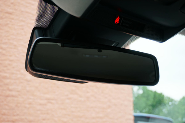 Renault Captur 1.6 E-Tech Plug-in Hybrid 160 Intens *DEALER ONDERHOUDEN* + CAMERA / APPLE CARPLAY
