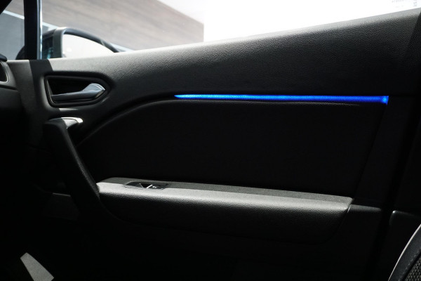 Renault Captur 1.6 E-Tech Plug-in Hybrid 160 Intens *DEALER ONDERHOUDEN* + CAMERA / APPLE CARPLAY
