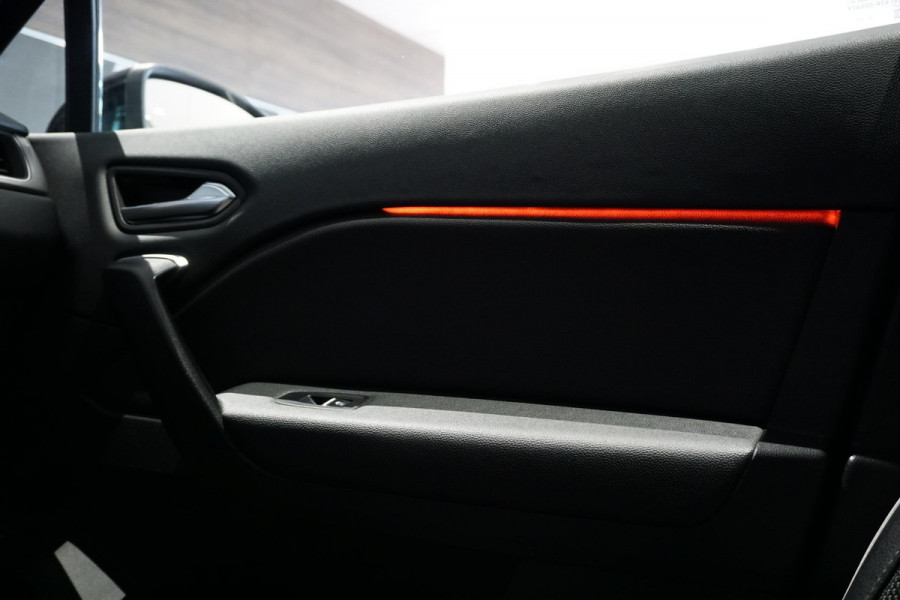 Renault Captur 1.6 E-Tech Plug-in Hybrid 160 Intens *DEALER ONDERHOUDEN* + CAMERA / APPLE CARPLAY