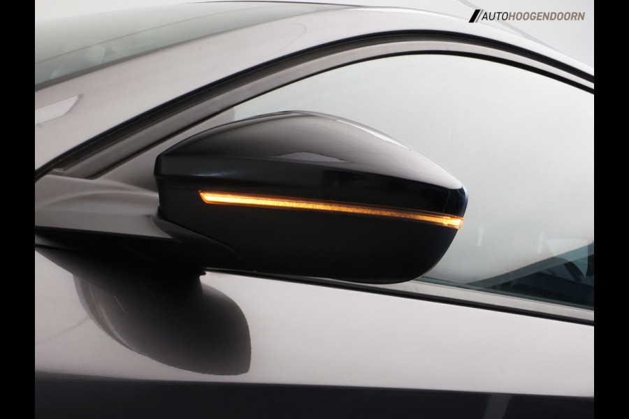 Peugeot 208 1.2 PureTech Allure Pack Sport (ACHTERUITRIJCAMERA,APPLE CARPLAY,LM-VELGEN,NAVIGATIE,CRUISE CONTROL,TOPCONDITIE)