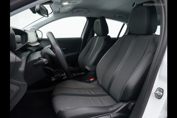 Peugeot 208 1.2 PureTech Allure Pack Sport (ACHTERUITRIJCAMERA,APPLE CARPLAY,LM-VELGEN,NAVIGATIE,CRUISE CONTROL,TOPCONDITIE)
