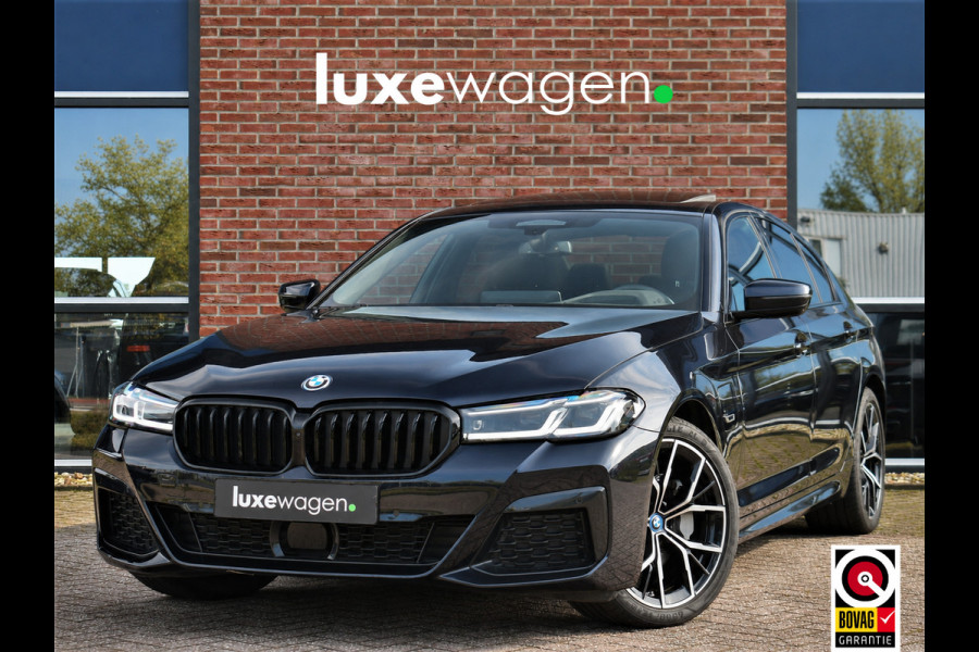 BMW 5 Serie 530e M-Sport Pano Trekh ACC HUD 360 Laser El-Klep