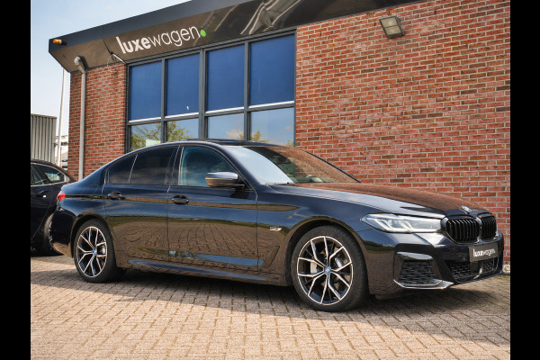 BMW 5 Serie 530e M-Sport Pano Trekh ACC HUD 360 Laser El-Klep