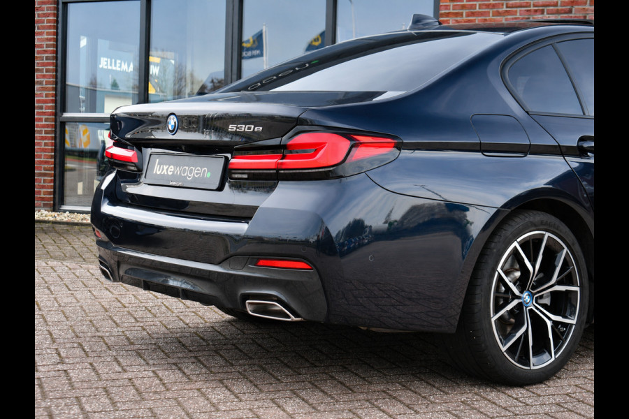 BMW 5 Serie 530e M-Sport Pano Trekh ACC HUD 360 Laser El-Klep