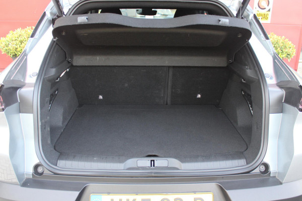 Alfa Romeo junior 1.2 Turbo 145PK Hybrid IBRIDA SPECIALE | TECHNO PACK: LEX MATRIX KOPLAMPEN/AUTOMATISCH DIMMENDE BINNENSPIEGEL/DRAADLOZE TELEFOONLADER/DODEHOEK DETECTIE/ELEKTRISCH BEDIENBARE ACHTERKLEP/KEYLESS ENTRY EN START/ADAPTIVE CRUISE CONTROL/ACHTERUITRIJ CAMERA | VOORRUIT VERWARMING | ELEKTRISCH BEDIENBARE BESTUURDERSSTOEL MET MASSAGE FUNCTIE | PARKEERSENSOREN VOOR + ACHTER | STOEL VERWARMING | CLIMATE CONTROL | DRAADLOZE APPLE CARPLAY/ANDROID AUTO | NAVIGATIE | 18" LICHTMETALEN VELGEN |