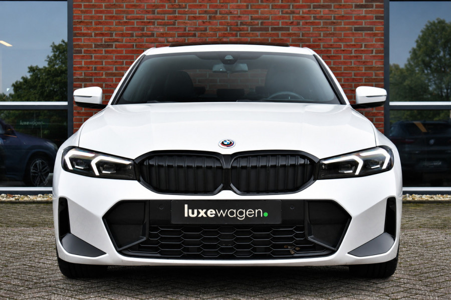 BMW 3 Serie 330D M-Sport Pro Pano H/K HUD El-zetels Parelmoer-wit!