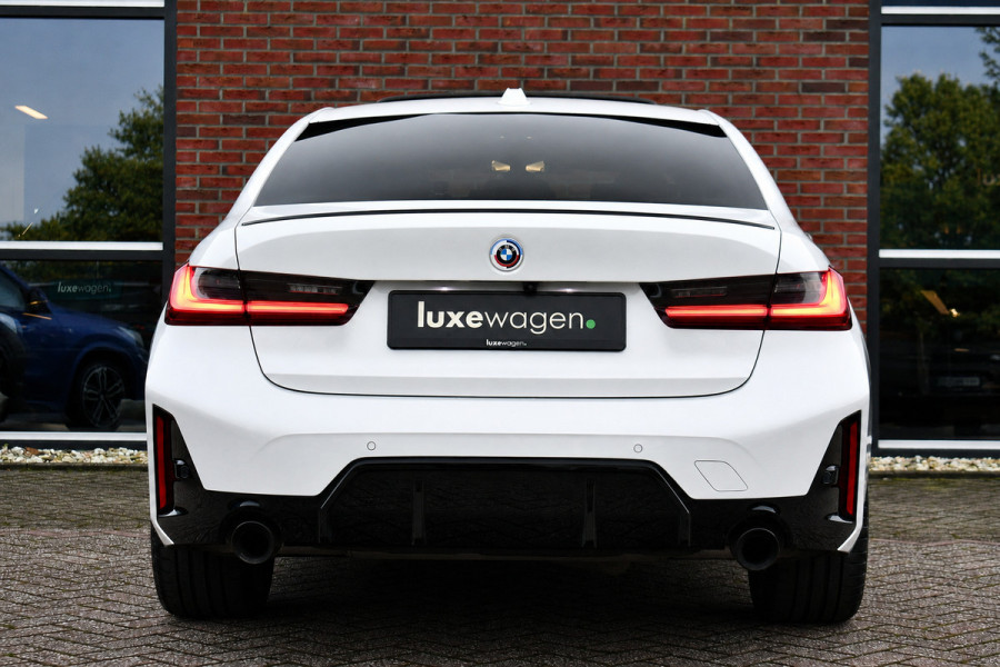 BMW 3 Serie 330D M-Sport Pro Pano H/K HUD El-zetels Parelmoer-wit!