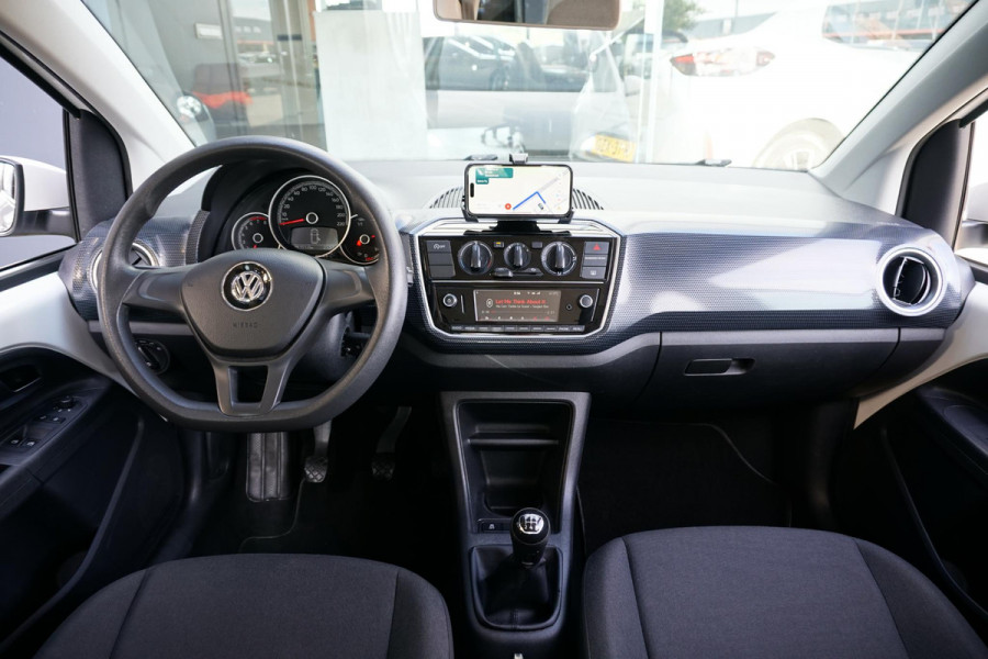 Volkswagen up! 1.0 BMT move up! 5-DRS + AIRCO / DAB / BLUETOOTH