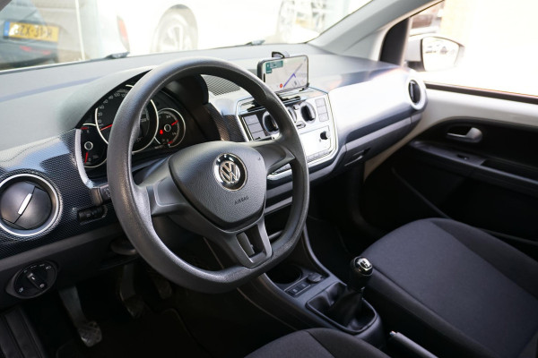 Volkswagen up! 1.0 BMT move up! 5-DRS + AIRCO / DAB / BLUETOOTH