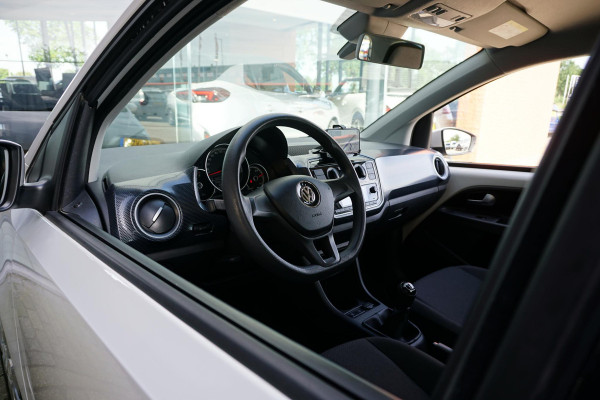Volkswagen up! 1.0 BMT move up! 5-DRS + AIRCO / DAB / BLUETOOTH