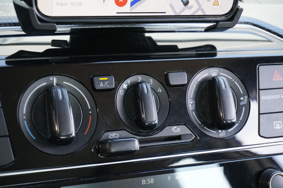 Volkswagen up! 1.0 BMT move up! 5-DRS + AIRCO / DAB / BLUETOOTH
