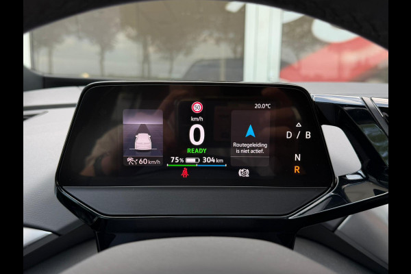 Volkswagen ID.4 First Max 77 kWh / Trekhaak / Warmtepomp / Panodak / 21" LM / Carplay / HU display