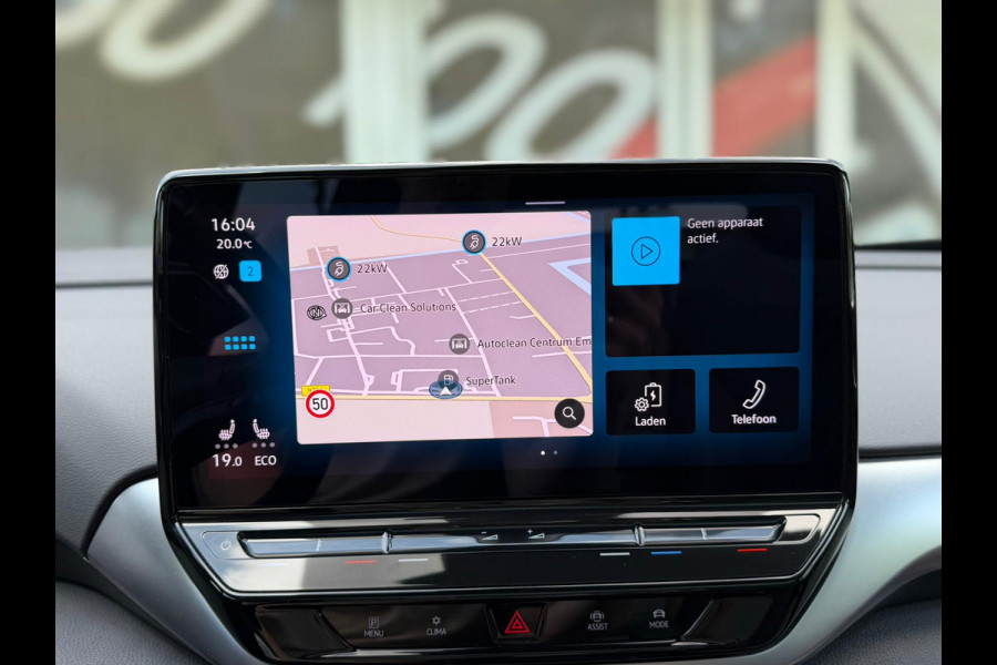 Volkswagen ID.4 First Max 77 kWh / Trekhaak / Warmtepomp / Panodak / 21" LM / Carplay / HU display