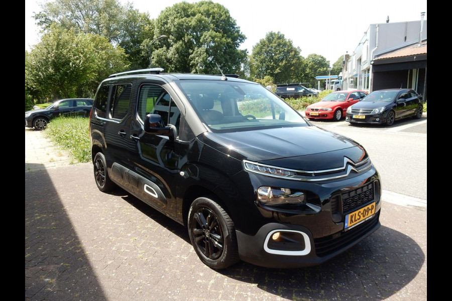 Citroën Berlingo 1.2 PureTech SHINE*NAVI*CR CONTR*TREKH*CAM*