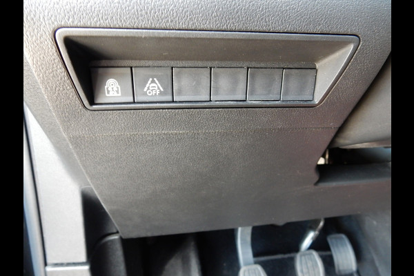 Citroën Berlingo 1.2 PureTech SHINE*NAVI*CR CONTR*TREKH*CAM*