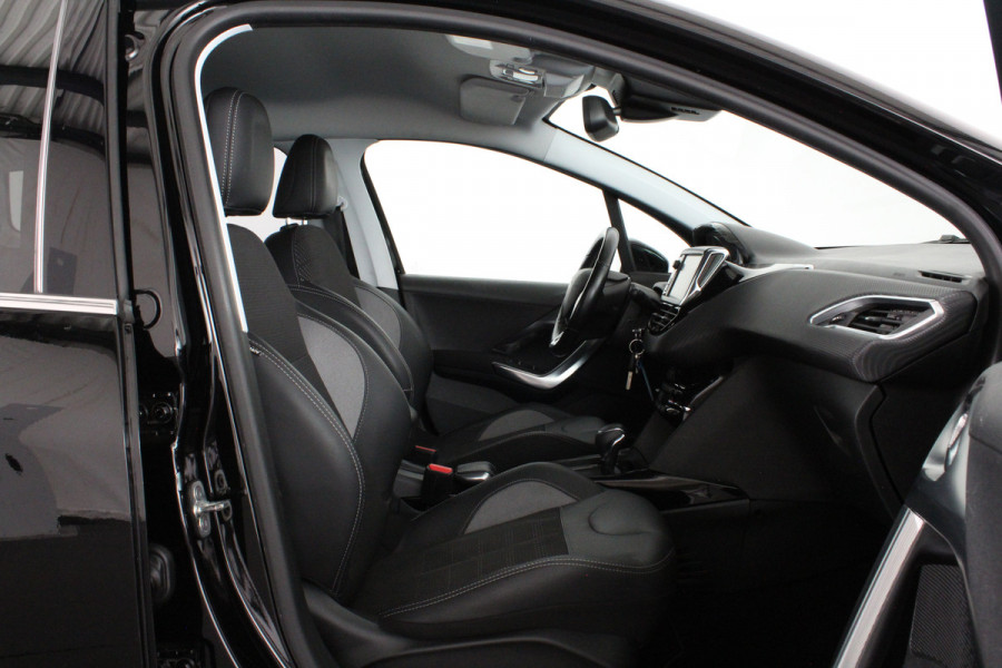 Peugeot 2008 1.2 PureTech Allure > Automaat/camera/trekhaak/all season banden