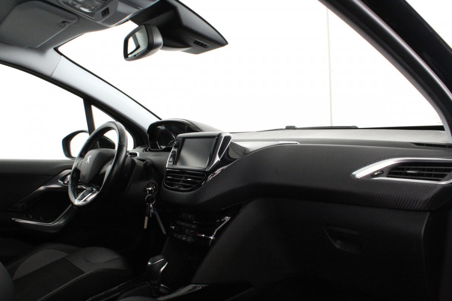 Peugeot 2008 1.2 PureTech Allure > Automaat/camera/trekhaak/all season banden