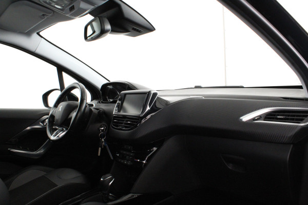 Peugeot 2008 1.2 PureTech Allure > Automaat/camera/trekhaak/all season banden