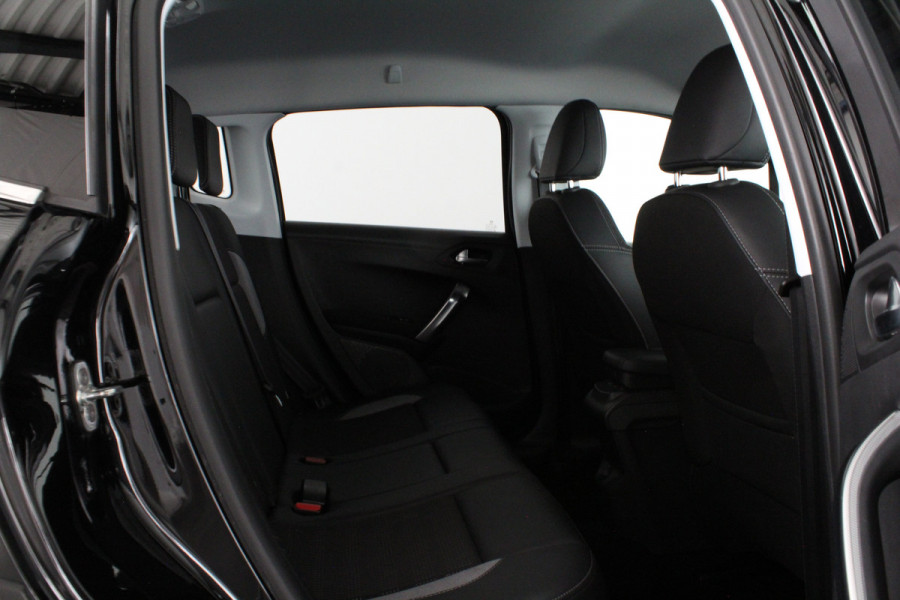Peugeot 2008 1.2 PureTech Allure > Automaat/camera/trekhaak/all season banden