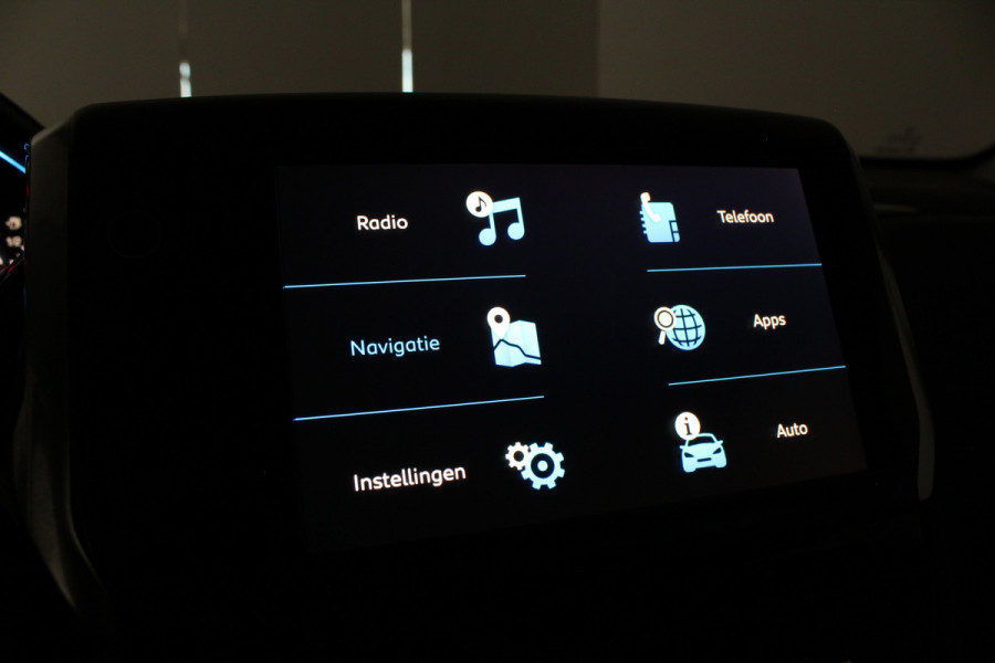 Peugeot 2008 1.2 PureTech Allure > Automaat/camera/trekhaak/all season banden