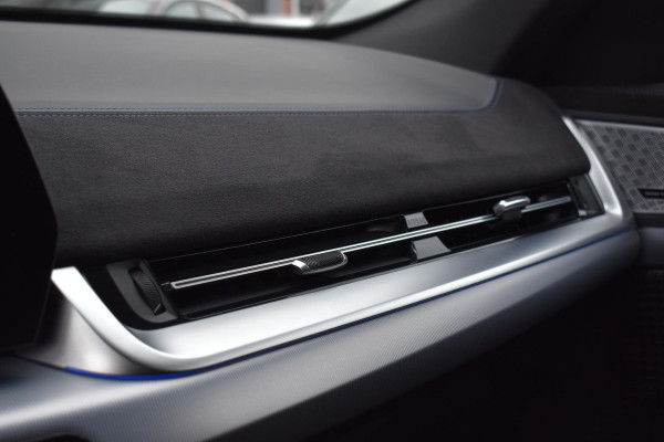 BMW X2 sDrive20i Launch Edition M-Pakket Pano Harman/Kardon Camera