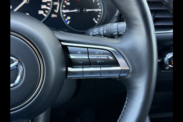 Mazda 3 2.0 e-SkyActiv-X M Hybrid 186 Luxury | CarPlay | ACC | BOSE | HUD | 18 inch
