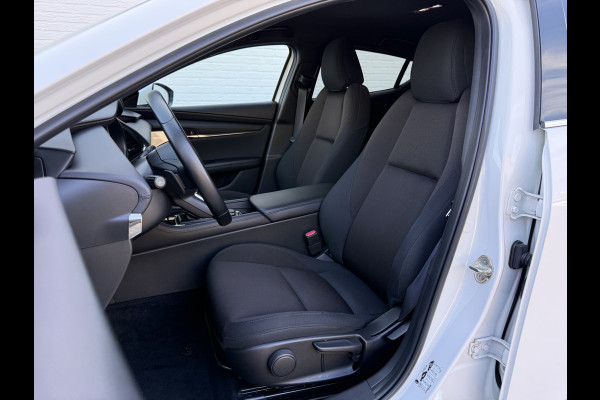 Mazda 3 2.0 e-SkyActiv-X M Hybrid 186 Luxury | CarPlay | ACC | BOSE | HUD | 18 inch