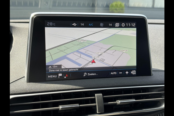 Peugeot 3008 1.2 PureTech Active 360°Camera,Navi,Carplay,Trekhaak,Lm velgen,D-riem vv in2023,Recent beurt gehad,N.A.P,131pk,Pdc,Apk tot 01-2027