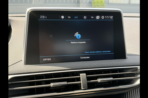 Peugeot 3008 1.2 PureTech Active 360°Camera,Navi,Carplay,Trekhaak,Lm velgen,D-riem vv in2023,Recent beurt gehad,N.A.P,131pk,Pdc,Apk tot 01-2027