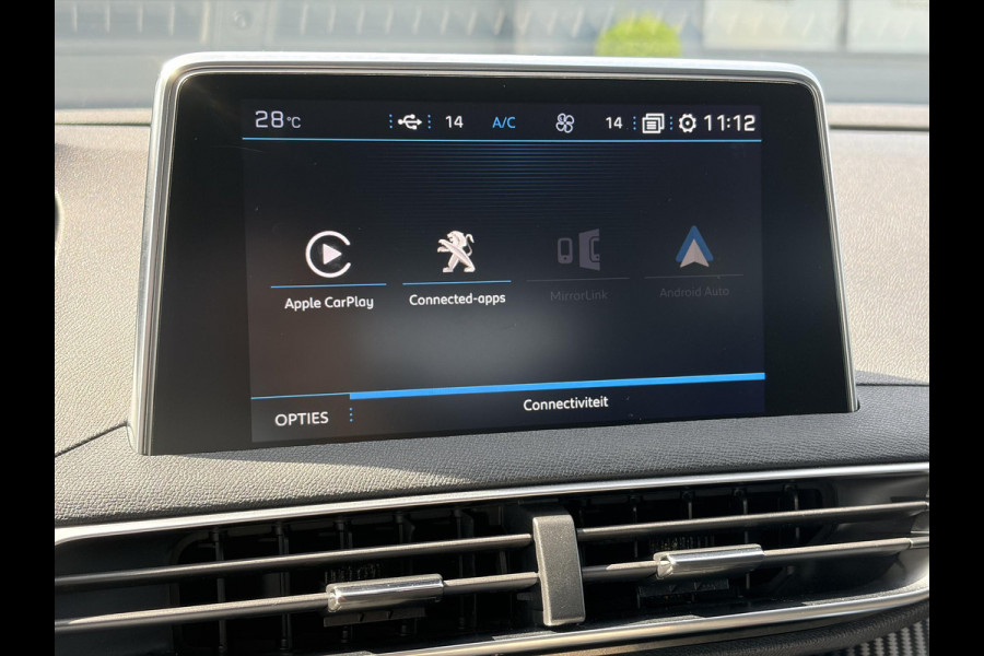 Peugeot 3008 1.2 PureTech Active 360°Camera,Navi,Carplay,Trekhaak,Lm velgen,D-riem vv in2023,Recent beurt gehad,N.A.P,131pk,Pdc,Apk tot 01-2027