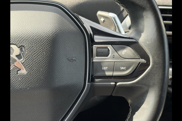 Peugeot 3008 1.2 PureTech Active 360°Camera,Navi,Carplay,Trekhaak,Lm velgen,D-riem vv in2023,Recent beurt gehad,N.A.P,131pk,Pdc,Apk tot 01-2027