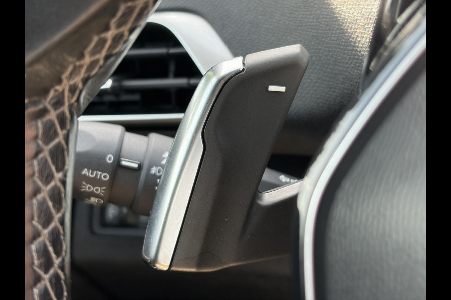 Peugeot 3008 1.2 PureTech Active 360°Camera,Navi,Carplay,Trekhaak,Lm velgen,D-riem vv in2023,Recent beurt gehad,N.A.P,131pk,Pdc,Apk tot 01-2027