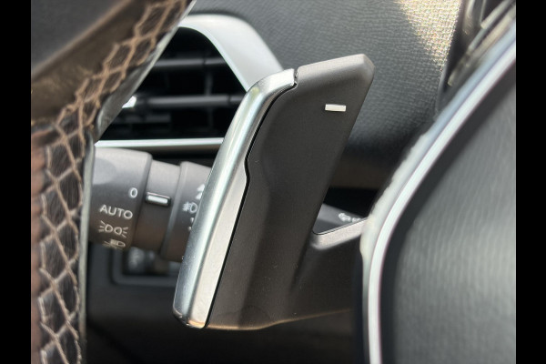Peugeot 3008 1.2 PureTech Active 360°Camera,Navi,Carplay,Trekhaak,Lm velgen,D-riem vv in2023,Recent beurt gehad,N.A.P,131pk,Pdc,Apk tot 01-2027