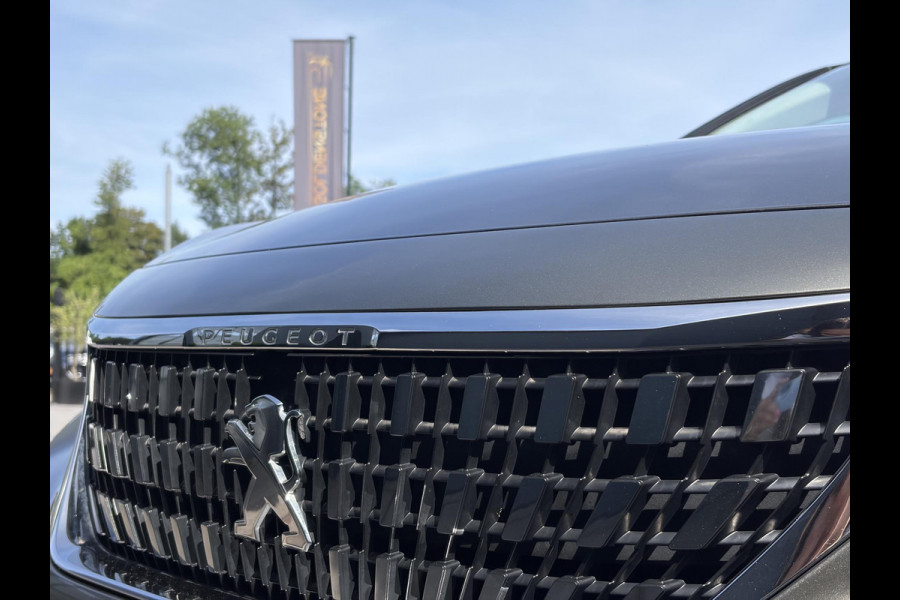 Peugeot 3008 1.2 PureTech Active 360°Camera,Navi,Carplay,Trekhaak,Lm velgen,D-riem vv in2023,Recent beurt gehad,N.A.P,131pk,Pdc,Apk tot 01-2027
