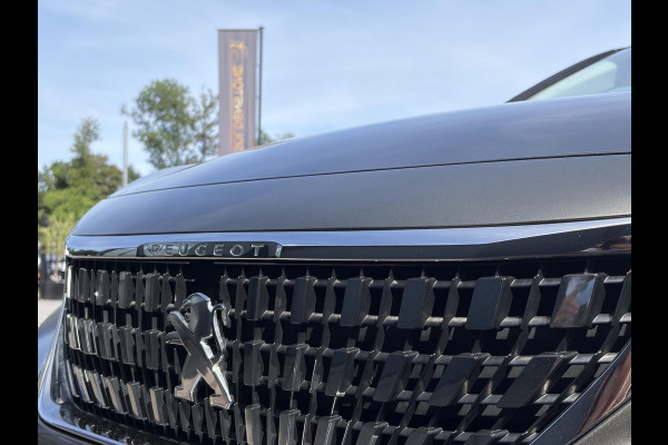 Peugeot 3008 1.2 PureTech Active 360°Camera,Navi,Carplay,Trekhaak,Lm velgen,D-riem vv in2023,Recent beurt gehad,N.A.P,131pk,Pdc,Apk tot 01-2027