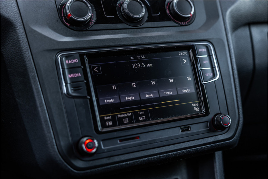 Volkswagen Caddy 2.0 TDI 185 PK | Marge | BTW & BPM Vrij | CarPlay | Cruise control | Spoilerkit | Schroefset | Elek ramen | Nieuwe APK | Orig. NL Auto | NAP Logisch