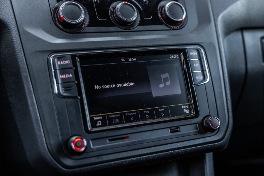Volkswagen Caddy 2.0 TDI 185 PK | Marge | BTW & BPM Vrij | CarPlay | Cruise control | Spoilerkit | Schroefset | Elek ramen | Nieuwe APK | Orig. NL Auto | NAP Logisch