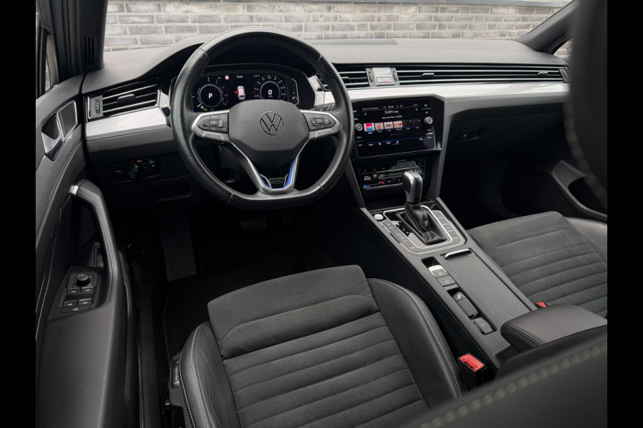 Volkswagen Passat Variant 1.4 TSI PHEV GTE Business | Pano | Elek. Trekhaak | Head-Up | Carplay | LED | Camera | Navi | Alcantara