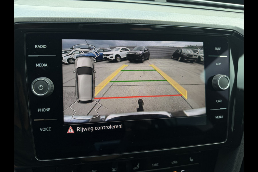 Volkswagen Passat Variant 1.4 TSI PHEV GTE Business | Pano | Elek. Trekhaak | Head-Up | Carplay | LED | Camera | Navi | Alcantara