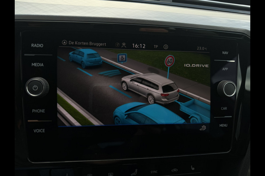 Volkswagen Passat Variant 1.4 TSI PHEV GTE Business | Pano | Elek. Trekhaak | Head-Up | Carplay | LED | Camera | Navi | Alcantara