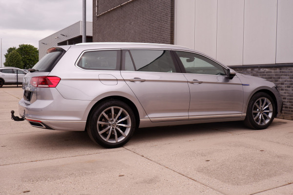 Volkswagen Passat Variant 1.4 TSI PHEV GTE Business | Pano | Elek. Trekhaak | Head-Up | Carplay | LED | Camera | Navi | Alcantara