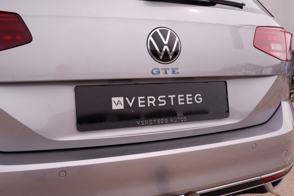 Volkswagen Passat Variant 1.4 TSI PHEV GTE Business | Pano | Elek. Trekhaak | Head-Up | Carplay | LED | Camera | Navi | Alcantara