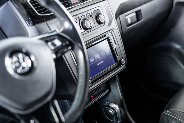Volkswagen Caddy 2.0 TDI L2H1 Maxi C-Edition | ACC | Bi-Xenon | Orig. NL Auto | CarPlay | Navigatie | DAB | DSG | PDC | Nieuwe APK | NAP Logisch