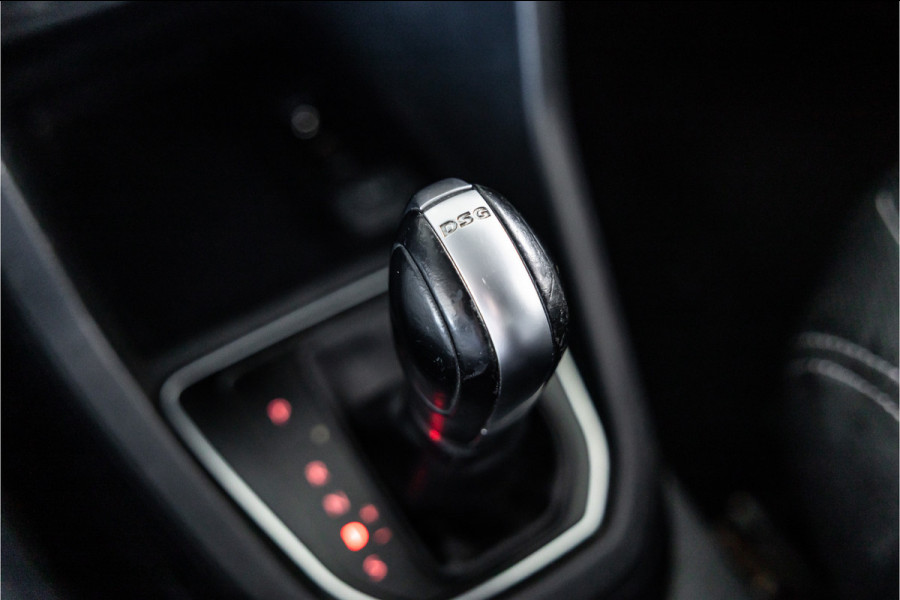 Volkswagen Caddy 2.0 TDI L2H1 Maxi C-Edition | ACC | Bi-Xenon | Orig. NL Auto | CarPlay | Navigatie | DAB | DSG | PDC | Nieuwe APK | NAP Logisch