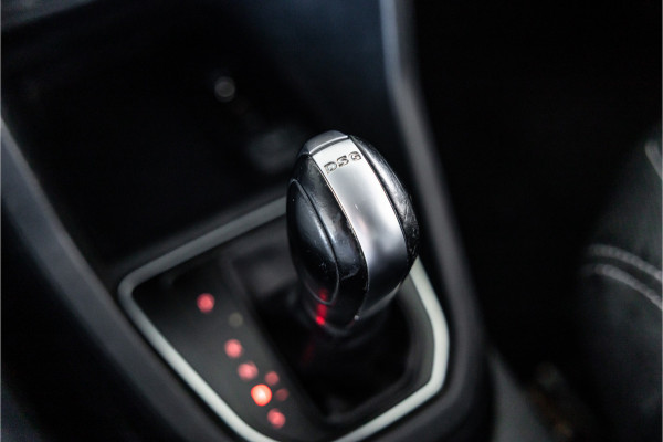 Volkswagen Caddy 2.0 TDI L2H1 Maxi C-Edition | ACC | Bi-Xenon | Orig. NL Auto | CarPlay | Navigatie | DAB | DSG | PDC | Nieuwe APK | NAP Logisch
