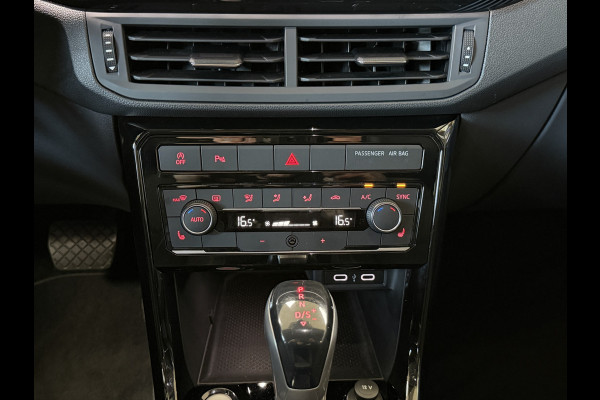Volkswagen T-Cross 1.5 TSI 150pk Style Business R | Navi | 18" | ACC | Camera | Led | Dodehoek | Stoelverwarming | Prachtige T-Cross!