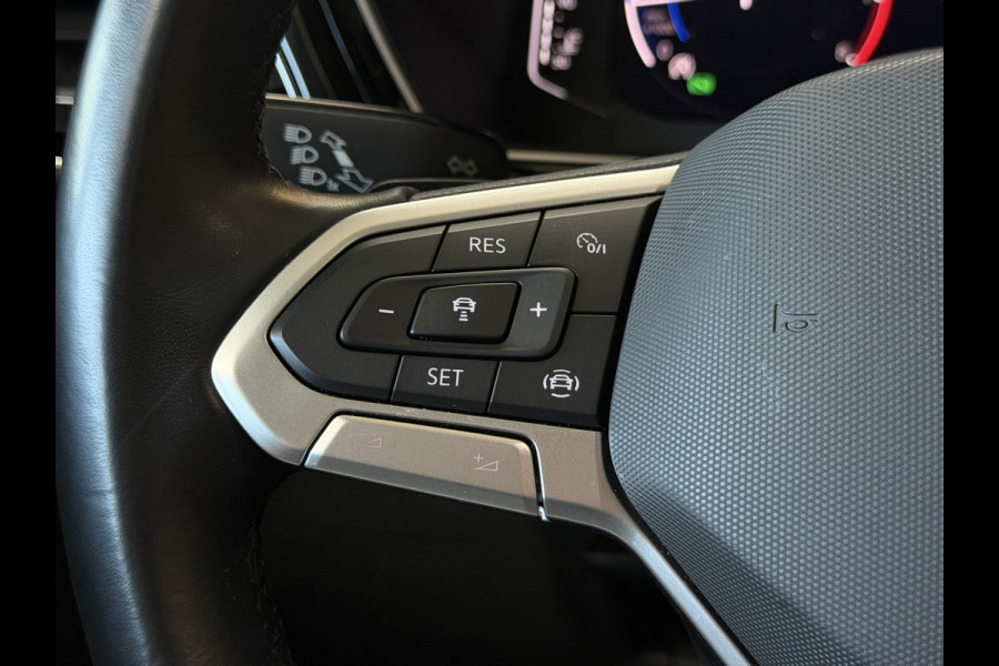 Volkswagen T-Cross 1.5 TSI 150pk Style Business R | Navi | 18" | ACC | Camera | Led | Dodehoek | Stoelverwarming | Prachtige T-Cross!